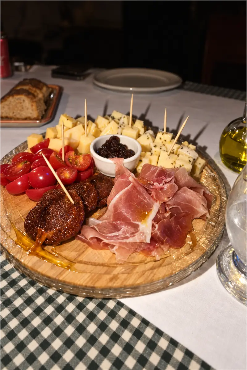 Tábua de frios e antipasti da Leonezzi